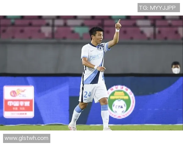 广州网球队边路渗透战术解析与实战应用探讨 广州网球队边路渗透战术解析与实战应用探讨