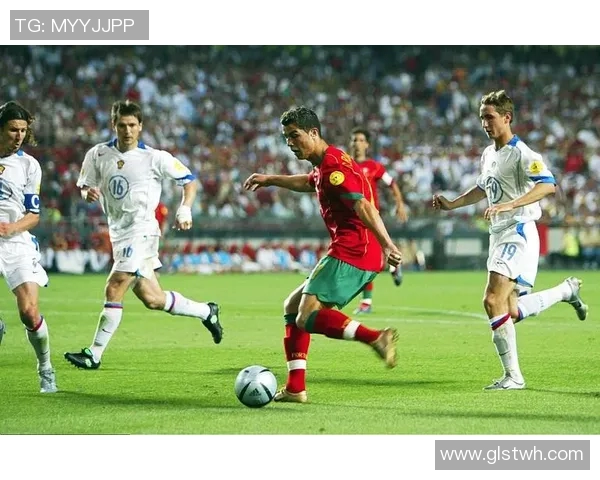 杨强专访:从青涩少年到网球巨星的奋斗与成长之路 杨强专访:从青涩少年到网球巨星的奋斗与成长之路